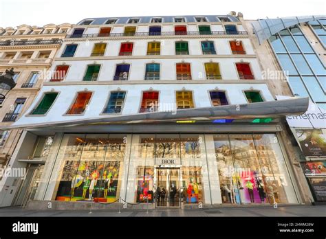 dior 127 champs elysées|dior paris montigne.